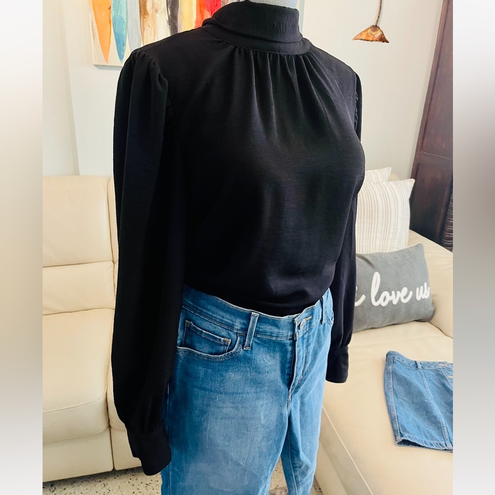 NWT Calvin Klein Back tie blouse Size M